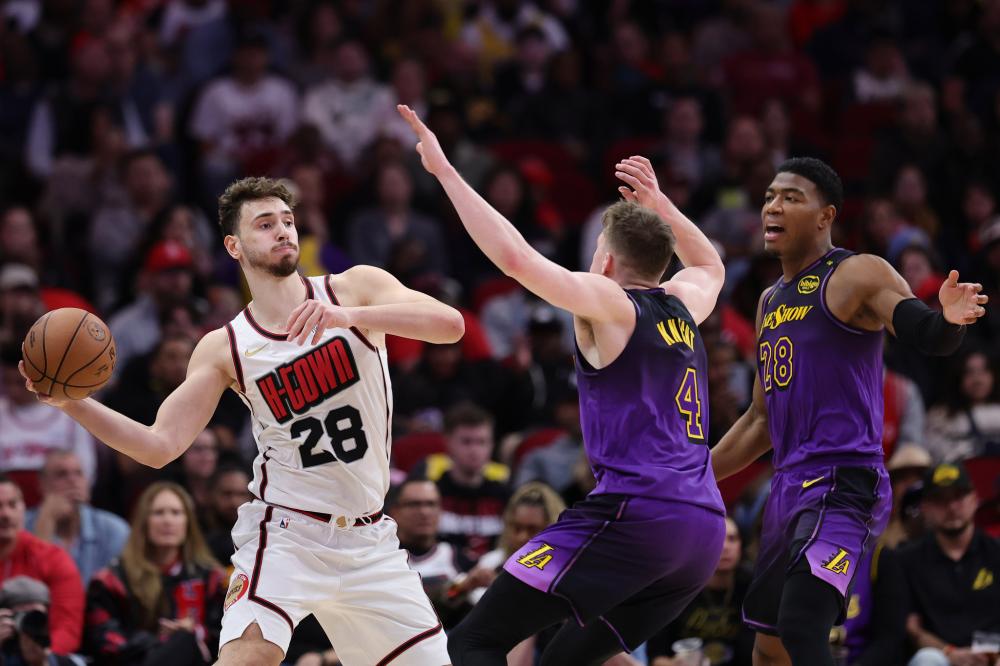 扰乱赛场的 扰乱赛场的