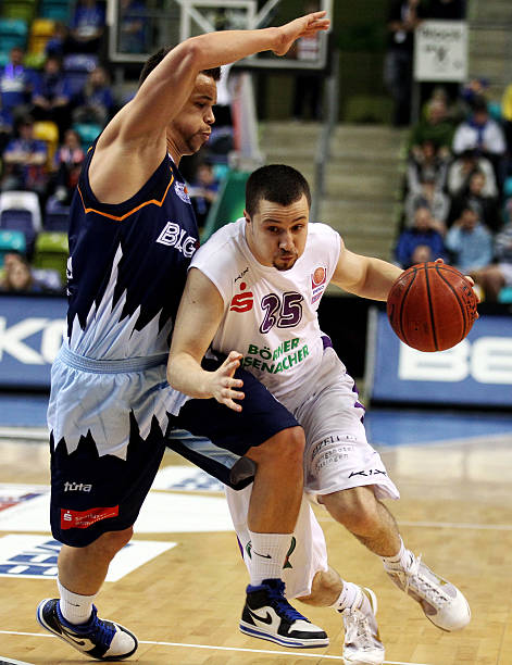 更传递出体 更传递出体