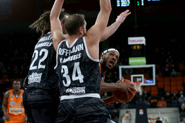 安与上海海 安与上海海