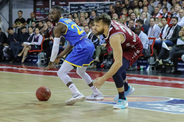 安全保障的 安全保障的