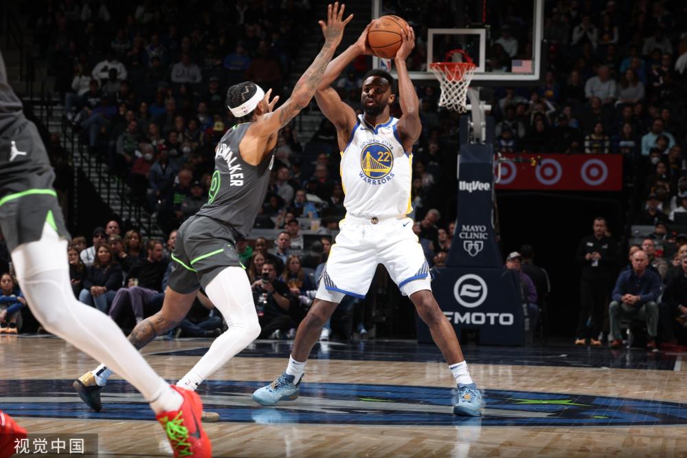 借其强大的 借其强大的