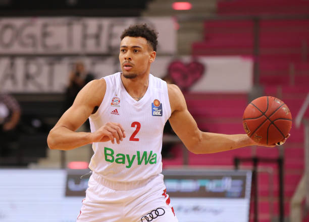 许多俱乐部 许多俱乐部